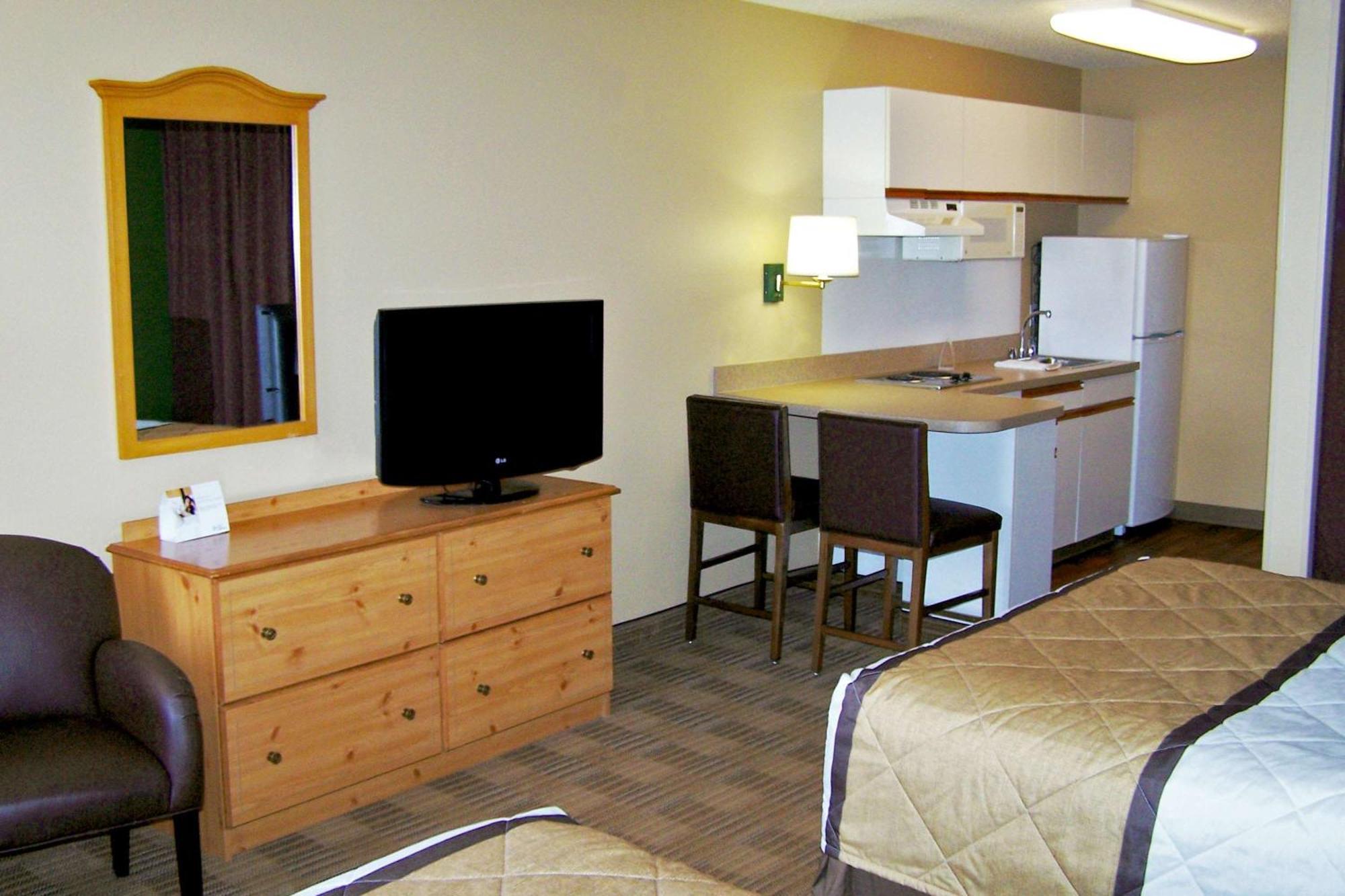 Extended Stay America Select Suites - Chicago - Naperville - East Exterior photo