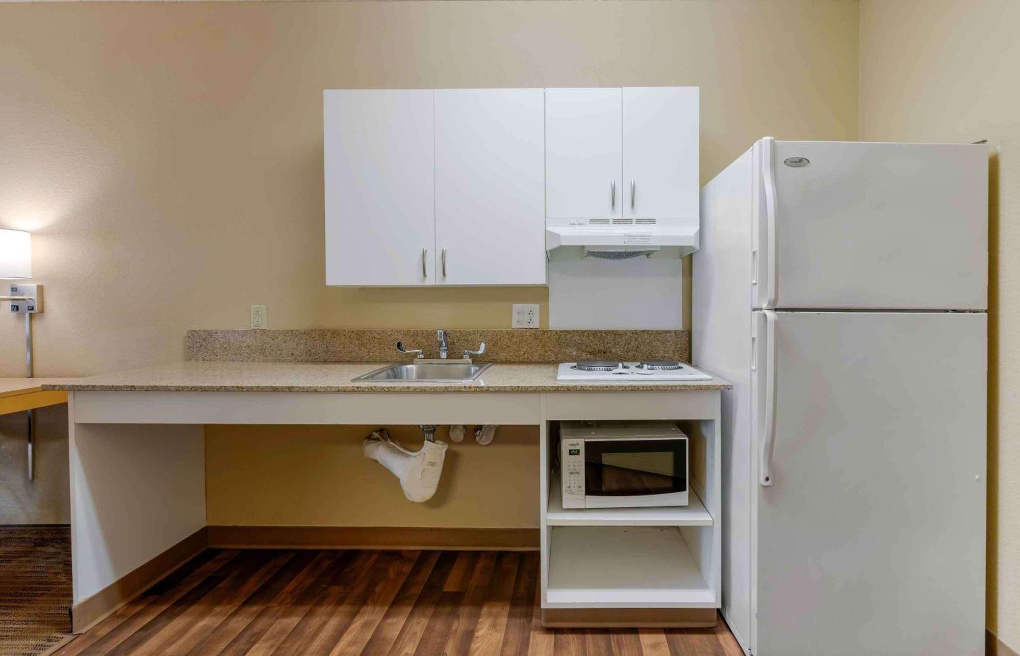 Extended Stay America Select Suites - Chicago - Naperville - East Exterior photo