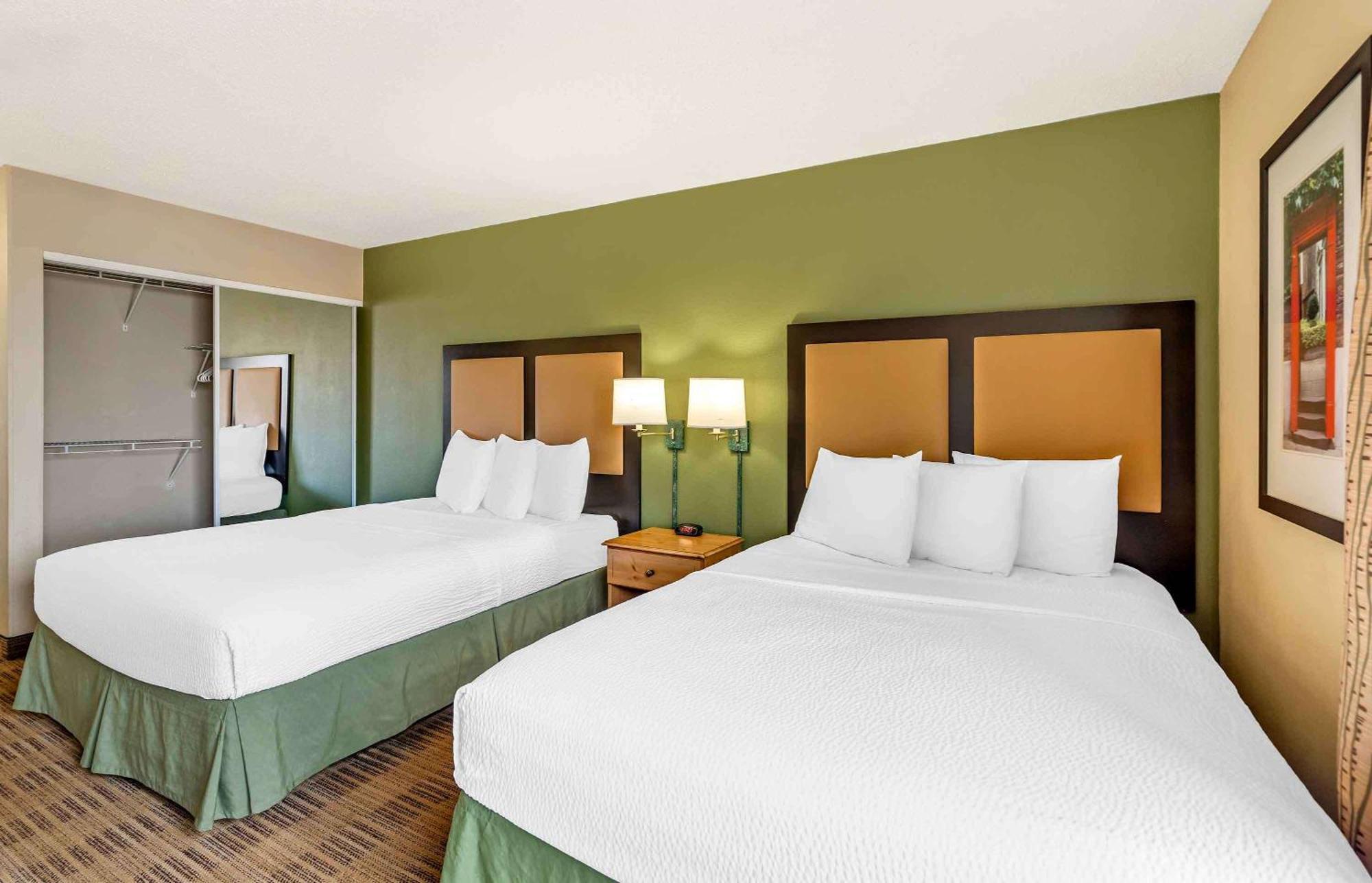 Extended Stay America Select Suites - Chicago - Naperville - East Exterior photo